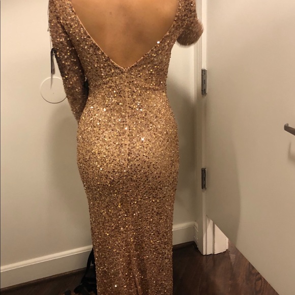 Beautiful gold sequins gown - Picture 4 of 4